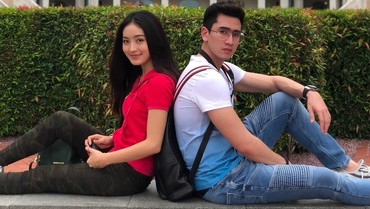 img-title Verrell Bramasta Dapat Kejutan dari Natasha Wilona, Diminta Balikan