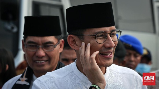 Ketua DPD DKI Partai Gerindra M Taufik menyambangi kantor DPP PKS tadi malam, Selasa (7/8). Taufik hadir bersama Wakil Gubernur DKI Jakarta, Sandiaga Uno.