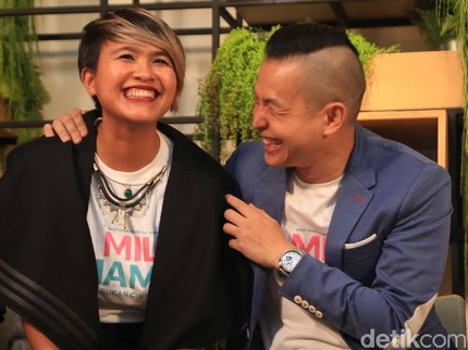 Wajah Istri Dicibir, Ernest Prakasa Mengaku Beruntung & Beri Jawaban Bijak