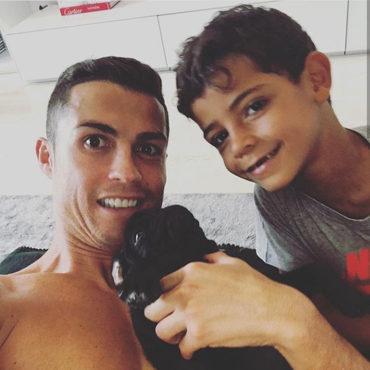 <p>Cristiano Jr lahir 17 Juni 2010 di Amerika Serikat. Saat ini Cristiano Jr tinggal bersama ayah dan neneknya. (Foto: Instagram @cristiano)</p>