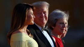 Tiba di Inggris, Donald Trump Disambut Lagu The Beatles