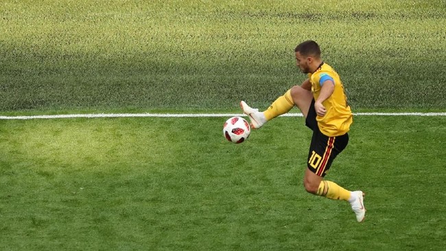 Winger timnas Belgia Eden Hazard memberi isyarat akan meninggalkan Chelsea setelah berkarier di Stamford Bridge sejak 2012.