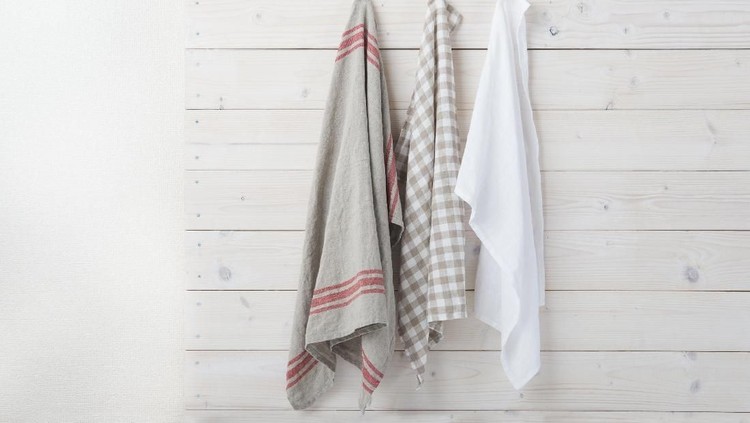 Hanging kitchen towel