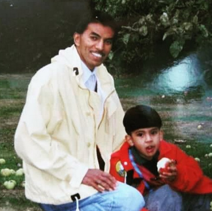 <p>Saddiq saat bersama sang ayah nih, Bun. (Foto: Instagram/ @syedsaddiq)  </p>