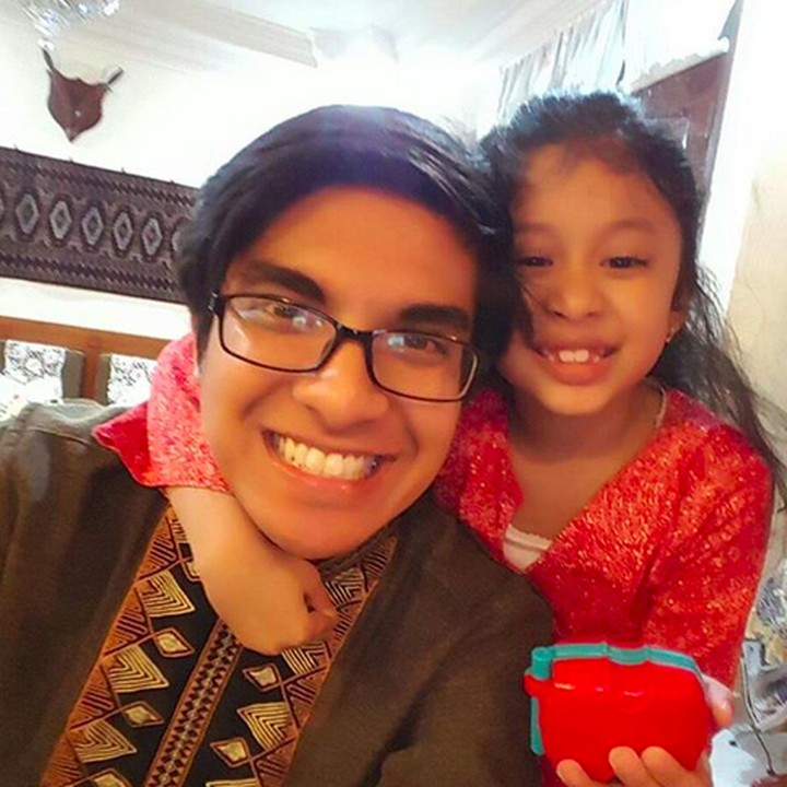 Saddiq sering lho mengajak anak-anak foto bareng. (Foto: Instagram/ @syedsaddiq)