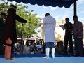 Aceh Cambuk Manajer Hotel dan Karyawati Lakukan 'Ikhtilat'