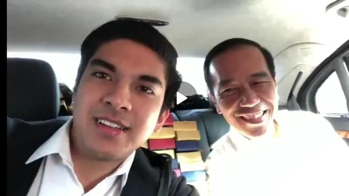 Aksi menteri ganteng Malaysia Syed Saddiq nge-vlog bareng Jokowi