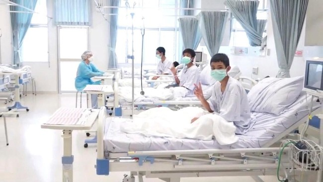 Kematian Saman Gunan, salah penyelam Angkatan Laut Thailand yang meninggal dalam misi penyelamatan baru diberitahu pada 12 remaja itu Sabtu pekan lalu.