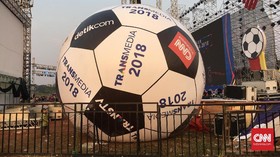 Bola Raksasa Piala Dunia 2018 Digiring Sampai ke Sunburst BSD
