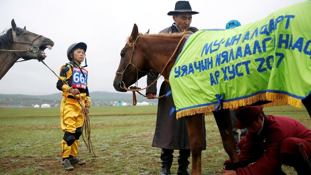 FOTO: Pacuan Joki Cilik Mongolia