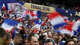 FOTO: Will Smith Meriahkan Penutupan Piala Dunia 2018 Upacara penutupan Piala Dunia 2018 berlangsung meriah dengan kehadiran nama tenar seperti Ronaldinho dan Will Smith.