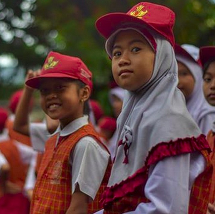 <p>Wah, selain berbaris dengan rapi, anak-anak ini patuh banget ya. (Foto: Instagram/@risqianwar)  </p>
