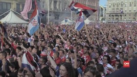 VIDEO: Kalah dari Prancis, Fan Kroasia Tetap Bangga