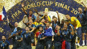 Dewi Fortuna Berkostum Prancis di Final Piala Dunia 2018