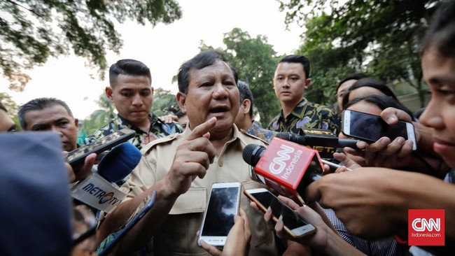 Ketum Gerindra Prabowo Subianto akan bertemu Ketum Demokrat Susilo Bambang Yudhoyono untuk mematangkan rencana koalisi melawan partai pendukung Jokowi.