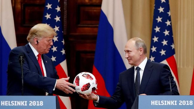 Trump Sebut Pertemuan dengan Putin Lebih Baik daripada NATO