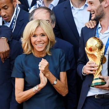 Ibu Negara Prancis Kena Isu Transgender, Begini Reaksi Anak