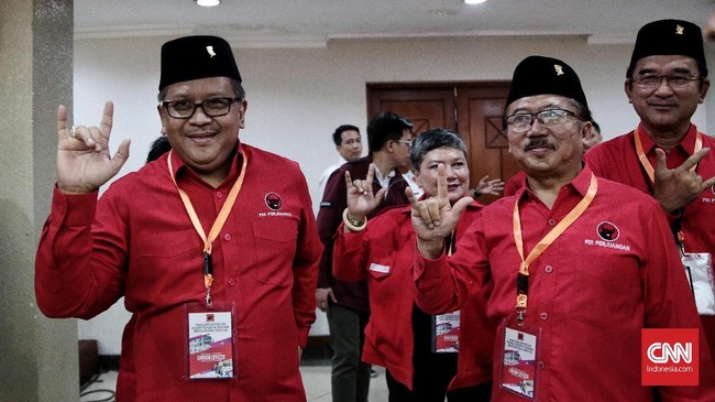 PDIP mendaftarkan sejumlah artis sebagai calon legislatif di Pemilu 2019. PDIP mengklaim ada alasan filosofi tersendiri dalam penunjukan artis-artis tersebut.