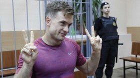 Selama Koma Personel Pussy Riot Rasakan 'Black Hole'