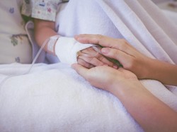 Ortu Waspada, Kenali Gejala Ginjal Akut Misterius Anak Hari ke Hari