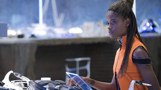 Shuri 'Black Panther' Bakal Punya Komik Sendiri Marvel mengumumkan bakal merilis serial komik terbaru yang mengisahkan adik dari Black Panther, Shuri.