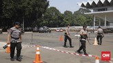 Demi menyukseskan acara ini, berbagai persiapan dan pembenahan tengah dilakukan, mulai infrastruktur hingga keamanan. (CNN Indonesia/ Hesti Rika)