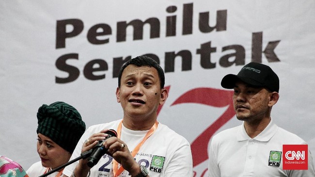 Timses Jokowi-Ma'ruf Amin menyebut iklan program pemerintah di bioskop bukan kampanye untuk kepentingan petahana, namun sebagai bentuk kewajiban moral.