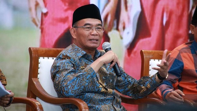 Mendikbud Muhadjir Effendy dan Menristek Dikti M Nasir menyebut pendidikan antikorupsi tak bisa menjadi mata pelajaran dan mata kuliah, namun bisa jadi sisipan.