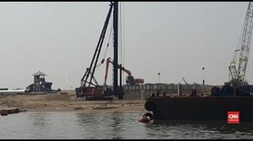 VIDEO: Bangunan Disegel, Jembatan Pulau Reklamasi Dibangun