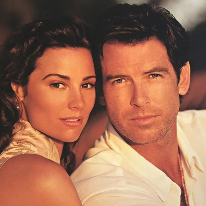 <p>Di kedua akun media sosial Pierce Brosnan dan Keely Shaye, mereka sering kali memposting foto-foto jadul, Bun. Ganteng dan cantik banget ya? (Foto: Instagram @piercebrosnanofficial)</p>