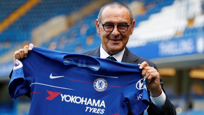 Claude Makelele optimistis Maurizio Sarri bisa meraih gelar Liga Primer Inggris di musim pertamanya sekaligus membuat sejarah di Chelsea.