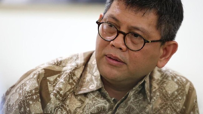 NasDem merespons kabar beberapa parpol eks pendukung Prabowo-Sandi yang kini mendekat untuk bergabung Jokowi. Mereka diminta berada di luar pemerintahan.