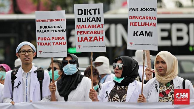 Kemenristekdikti Jawab Tuntutan Demo Dokter Muda soal Ijazah