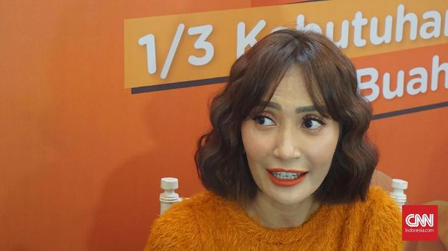 Artika Sari Devi, Puteri Indonesia 2004 punya trik jitu nan kreatif agar anaknya tak malas pergi ke sekolah usai liburan. Berikut paparannya.