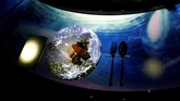 Kolaborasi Makan Enak dan Virtual Reality di Restoran Jepang Sebuah restoran di Jepang menggabungkan kenikmatan kuliner, seni, dan teknologi virtual reality (VR).