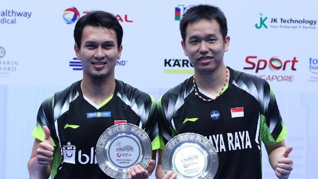 Sempat unggul mudah atas Xuanyi/Ren di gim pertama, Mohammad Ahsan/Hendra Setiawan dibuat kesulitan meraih kemenangan di gim kedua final Singapura Open 2018.