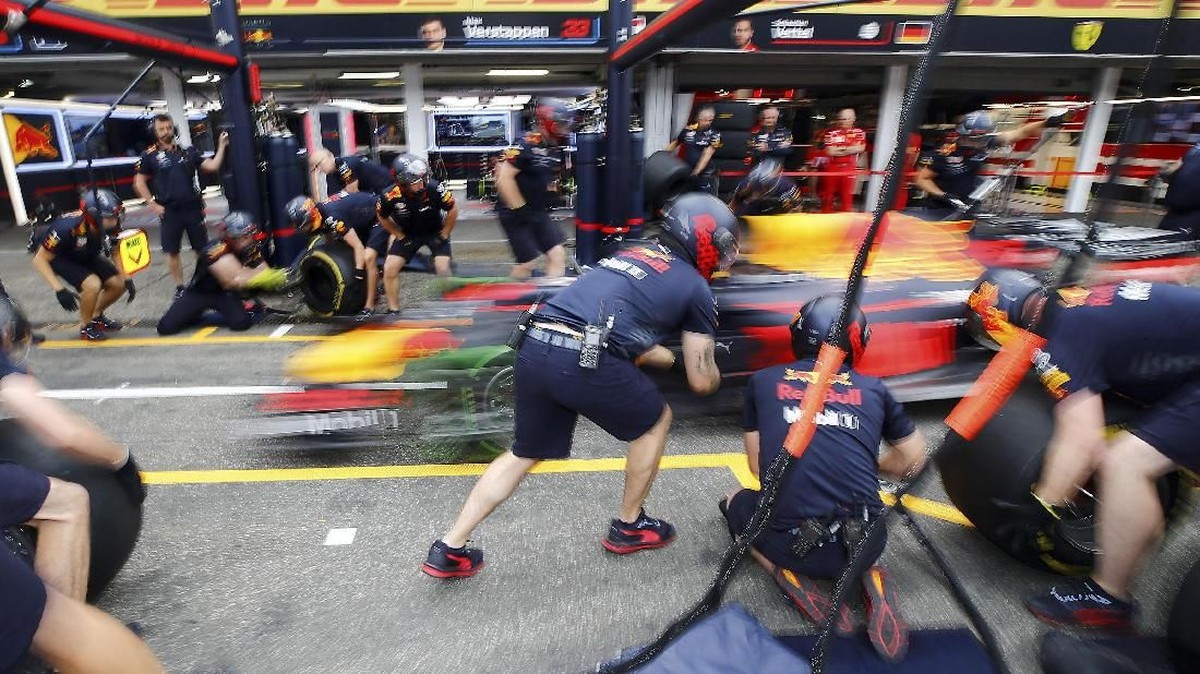 FOTO: Sebastian Vettel Dominasi Kualifikasi GP Jerman