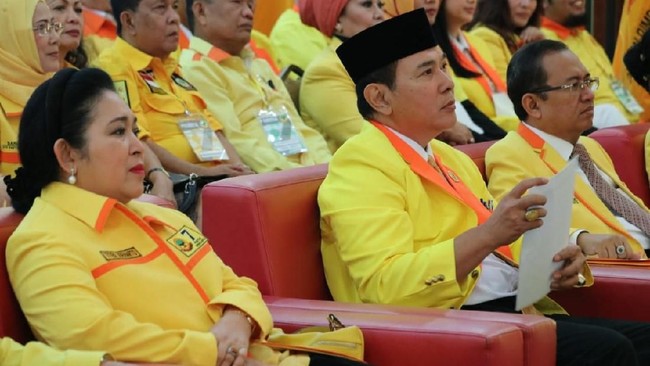 Priyo Budi Santoso mengklaim Menteri Hukum dan HAM Yasonna Laoly akan kembalikan legalitas kepengurusan Partai Berkarya kubu Tommy Soeharto.