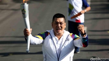 KARIER DONNY KESUMA DI DUNIA HIBURAN