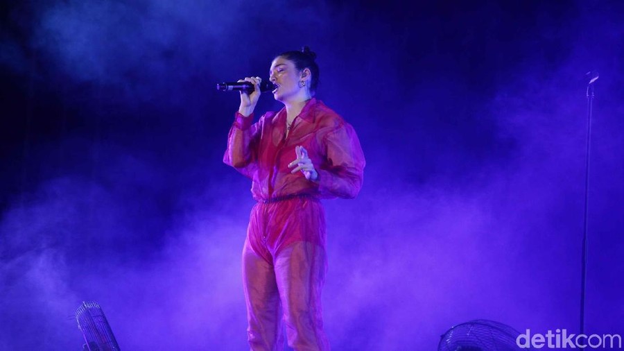 Lorde