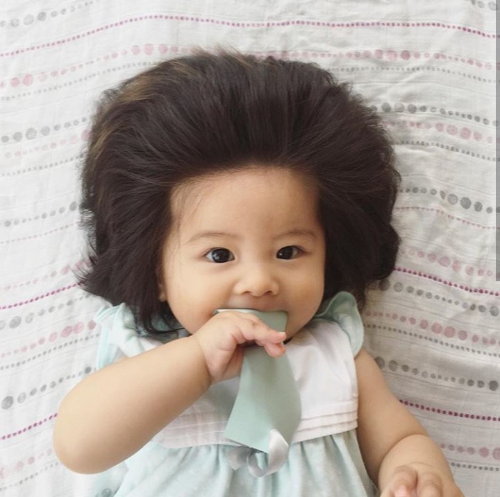 <p>Hai Bunda, kenalkan bayi berambut lebat ini namanya Baby Chanco. (Foto: Instagram @babychanco)</p>