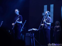 Lirik Lagu Location Unknown - HONNE feat. Beka Lengkap dengan Maknanya