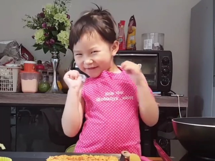 Chiellyn Ashley, Koko Cilik Bakat anak-anak memang perlu dikenali dan diasah dengan baik. Siapa tahu dari bakatnya ini akan memudahkan anak di masa mendatang.