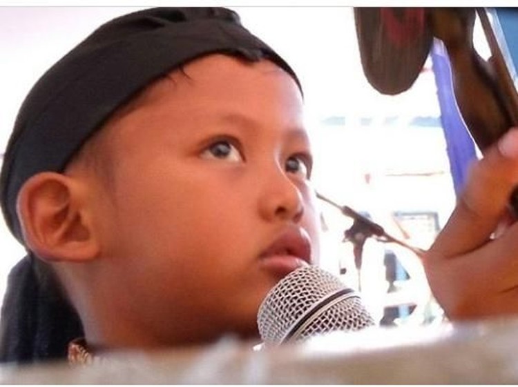 Bakat anak-anak memang perlu dikenali dan diasah dengan baik. Siapa tahu dari bakatnya ini akan memudahkan anak di masa mendatang.
