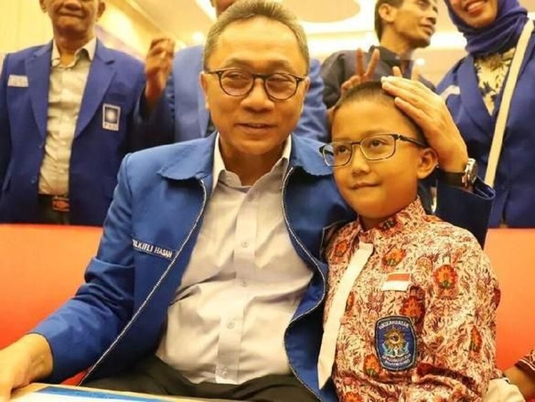 Bakat anak-anak memang perlu dikenali dan diasah dengan baik. Siapa tahu dari bakatnya ini akan memudahkan anak di masa mendatang.