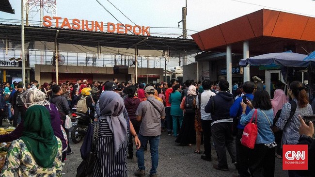 PT KCI mengaku sudah membagikan masker, mengeluarkan imbauan, khususnya di Stasiun Depok, terkait pencegahan Virus Corona.