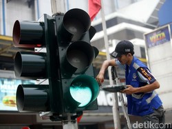Ternyata Begini Cara Kerja Lampu Lalu Lintas