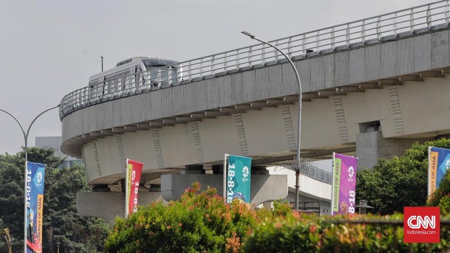 Kejati Sumsel menetapkan tiga tersangka dalam kasus korupsi proyek prasarana LRT Sumsel tahun anggaran 2016-2020 senilai Rp1,3 triliun.