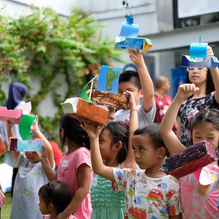 <p>Bermain sambil belajar bisa dilakukan salah satunya dengan memberi anak-anak sebuah misi. Misalnya misi menyelamatkan Putri Duyung ini, Bun. (Foto: dok. Prasetiya Mulya)  </p>