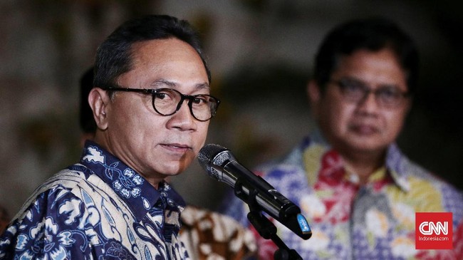 Ketua MPR Zulkifli Hasan menegaskan bahwa teladan para pendiri bangsa mengajarkan bahwa memimpin itu mengabdi, bukan mencari kuasa.